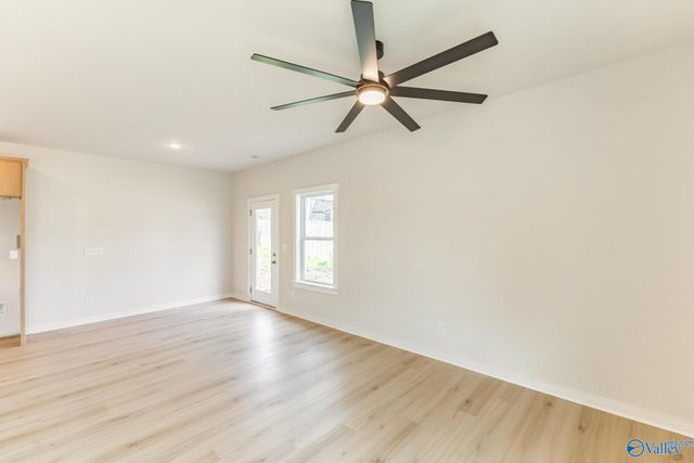 705 SE Rock Street, Hartselle, AL 35640