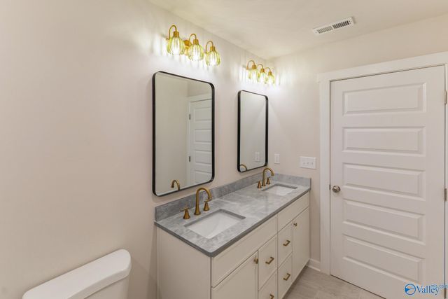 705 SE Rock Street, Hartselle, AL 35640