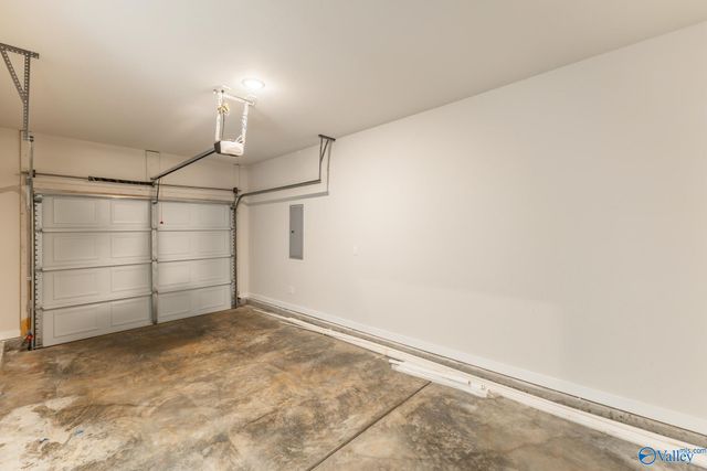 705 SE Rock Street, Hartselle, AL 35640