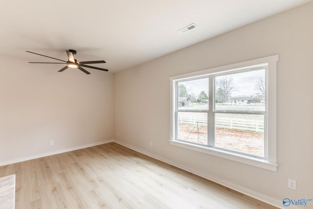 705 SE Rock Street, Hartselle, AL 35640