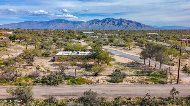 10410 N Gila Road, Tucson, AZ 85742