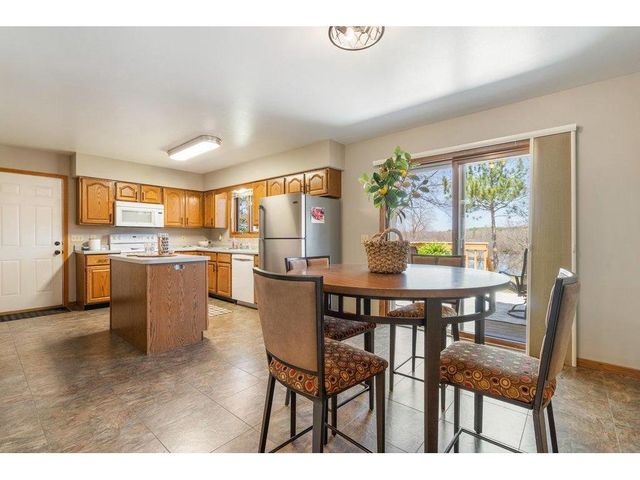 4437 Old Wells Road, Eau Claire, WI 54703