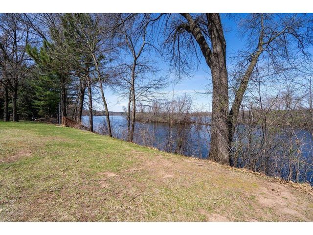 4437 Old Wells Road, Eau Claire, WI 54703