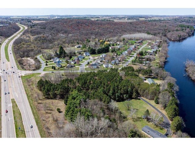 4437 Old Wells Road, Eau Claire, WI 54703