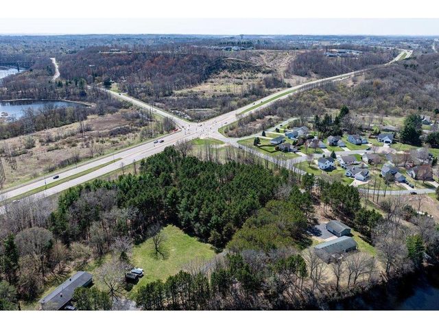 4437 Old Wells Road, Eau Claire, WI 54703