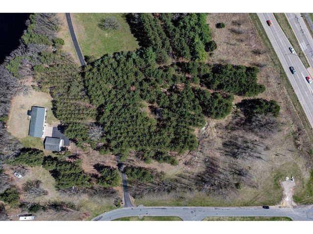 4437 Old Wells Road, Eau Claire, WI 54703
