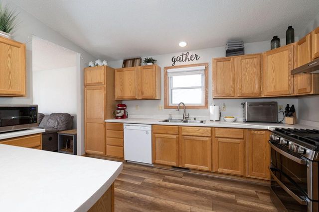 927 Streblow STREET, Onalaska, WI 54650