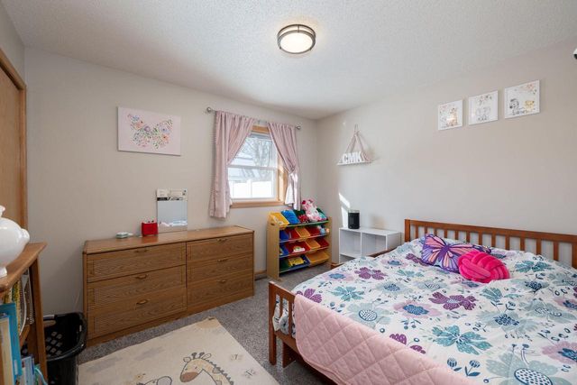 927 Streblow STREET, Onalaska, WI 54650