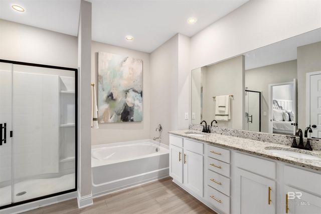 9396 Swan Point Road, Daphne, AL 36526