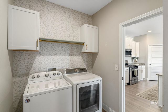 9396 Swan Point Road, Daphne, AL 36526