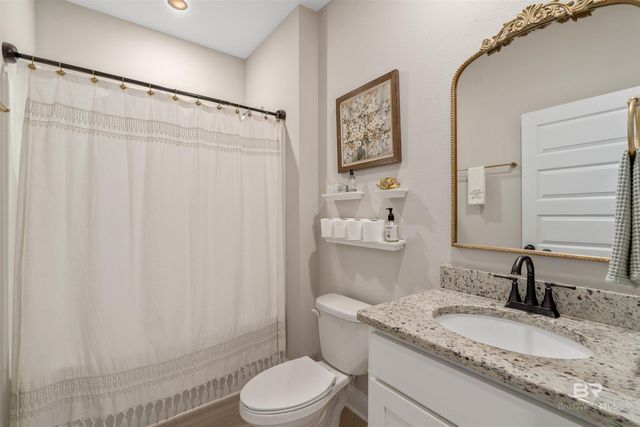 9396 Swan Point Road, Daphne, AL 36526