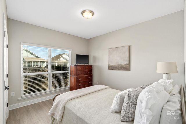 9396 Swan Point Road, Daphne, AL 36526