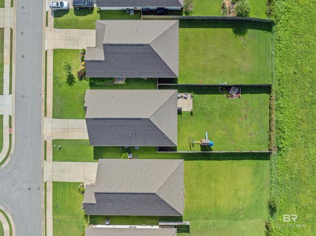 9396 Swan Point Road, Daphne, AL 36526