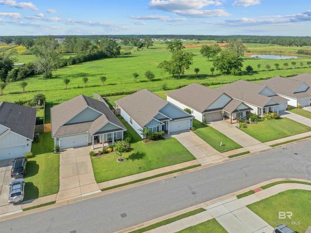 9396 Swan Point Road, Daphne, AL 36526