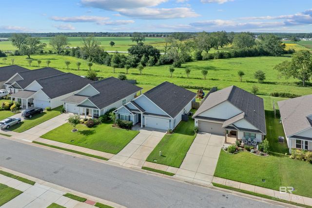 9396 Swan Point Road, Daphne, AL 36526