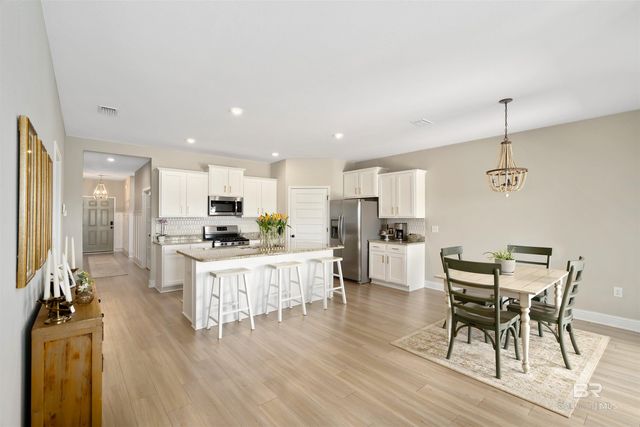 9396 Swan Point Road, Daphne, AL 36526