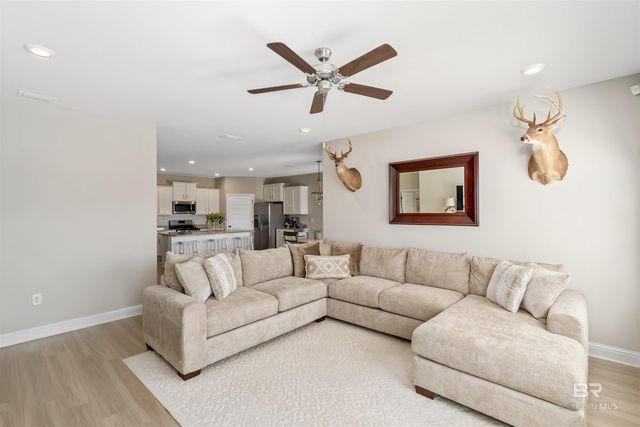 9396 Swan Point Road, Daphne, AL 36526