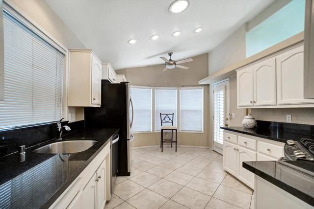 22 Oriole Lane, Oceanside, CA 92057