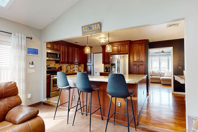 44 Roe Avenue, Cornwall On Hudson, NY 12520