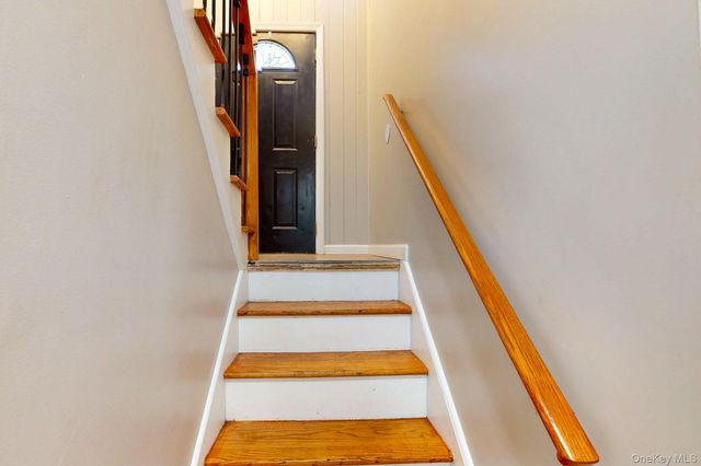 44 Roe Avenue, Cornwall On Hudson, NY 12520