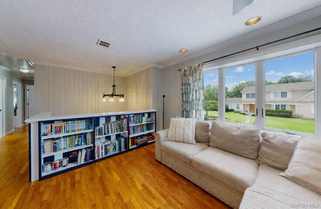 44 Roe Avenue, Cornwall On Hudson, NY 12520