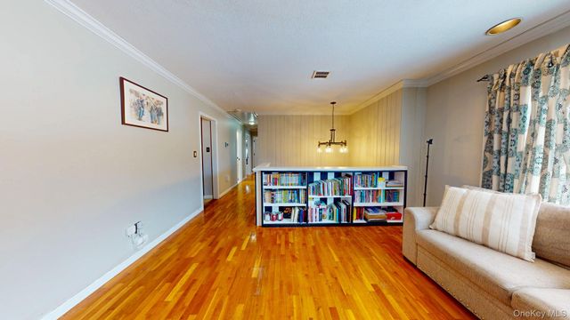 44 Roe Avenue, Cornwall On Hudson, NY 12520