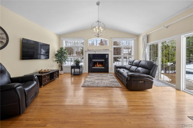 3295 Oak Brook Road, Lysander, NY 13027