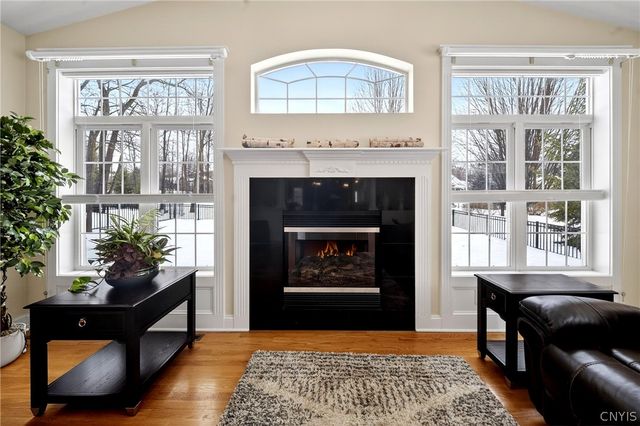 3295 Oak Brook Road, Lysander, NY 13027