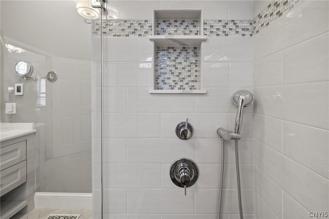 3295 Oak Brook Road, Lysander, NY 13027