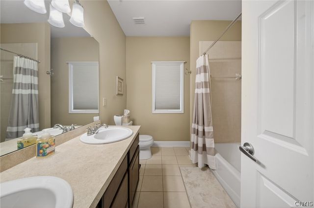 3295 Oak Brook Road, Lysander, NY 13027