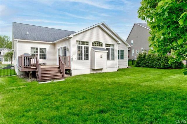 3295 Oak Brook Road, Lysander, NY 13027