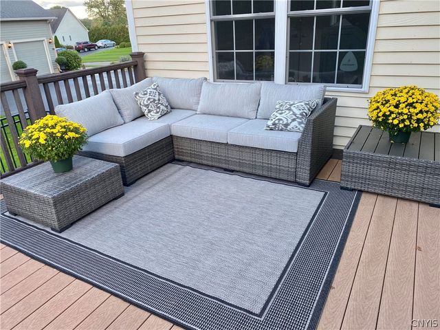 3295 Oak Brook Road, Lysander, NY 13027