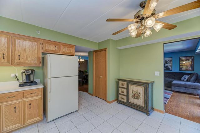 9420 S Melvina Avenue 2NW, Oak Lawn, IL 60453