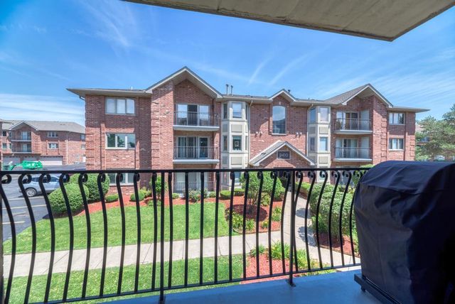 9420 S Melvina Avenue 2NW, Oak Lawn, IL 60453