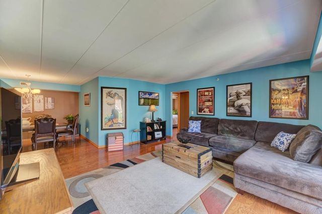 9420 S Melvina Avenue 2NW, Oak Lawn, IL 60453