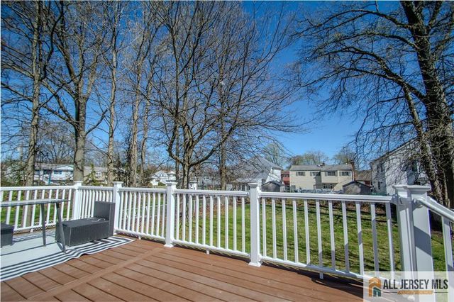 19 Hyde Avenue, Iselin, NJ 08830