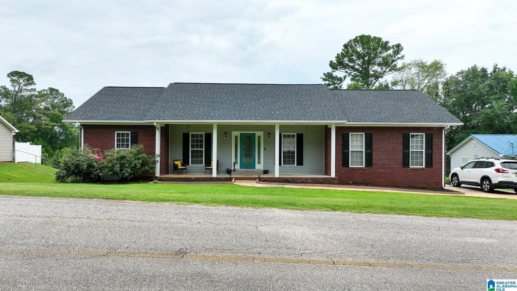 1520 CLAIRMONT DRIVE, Weaver, AL 36277