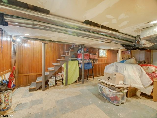 22 Kensington Pl, East Orange City, NJ 07017