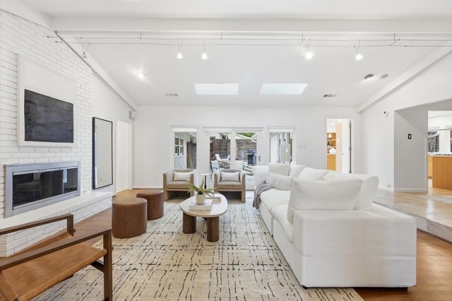 10334 White Rock Place, Dallas, TX 75238