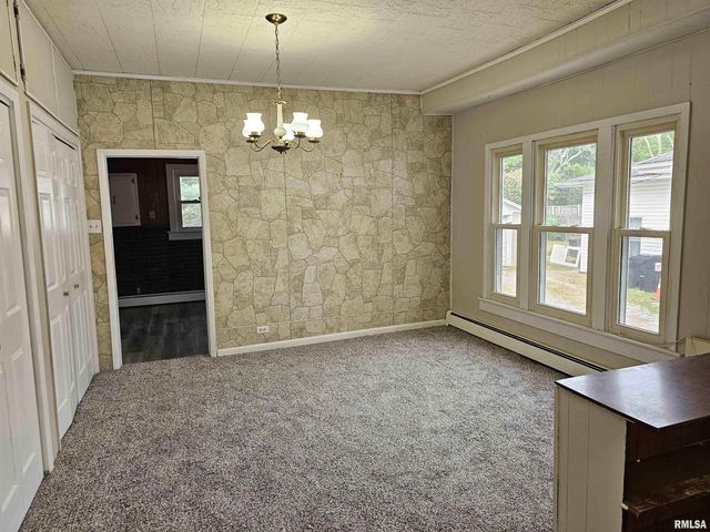 611 E Meridian Street, Marion, IL 62959