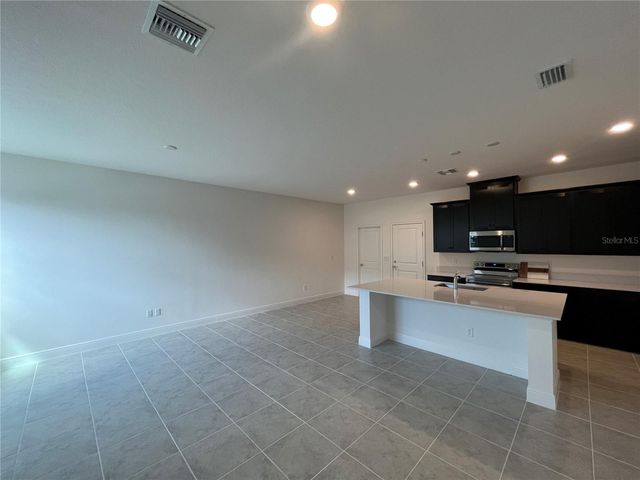 3875 3875 KNOTTY PINE STREET, St Cloud, FL 34772