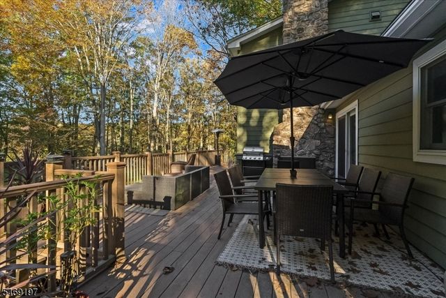 83 Tomahawk Trl, Sparta Twp., NJ 07871
