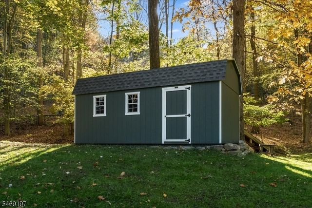 83 Tomahawk Trl, Sparta Twp., NJ 07871