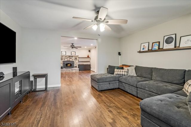 83 Tomahawk Trl, Sparta Twp., NJ 07871