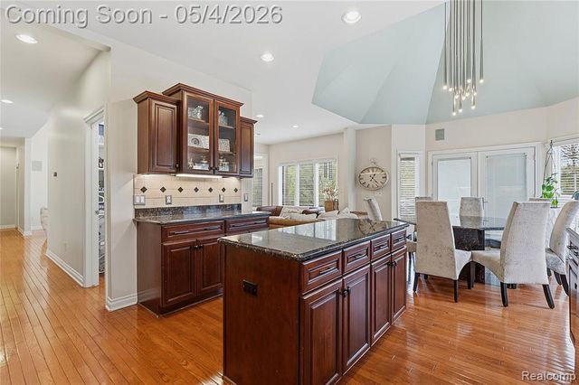 55405 Whitney Drive, Shelby Twp, MI 48315