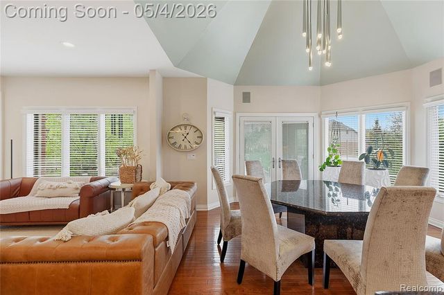 55405 Whitney Drive, Shelby Twp, MI 48315