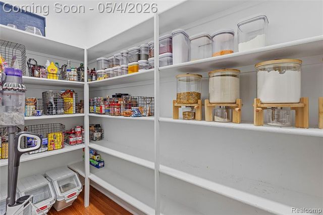 55405 Whitney Drive, Shelby Twp, MI 48315
