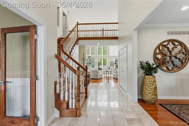 55405 Whitney Drive, Shelby Twp, MI 48315