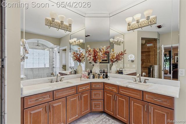 55405 Whitney Drive, Shelby Twp, MI 48315