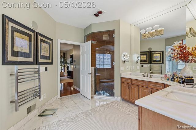 55405 Whitney Drive, Shelby Twp, MI 48315